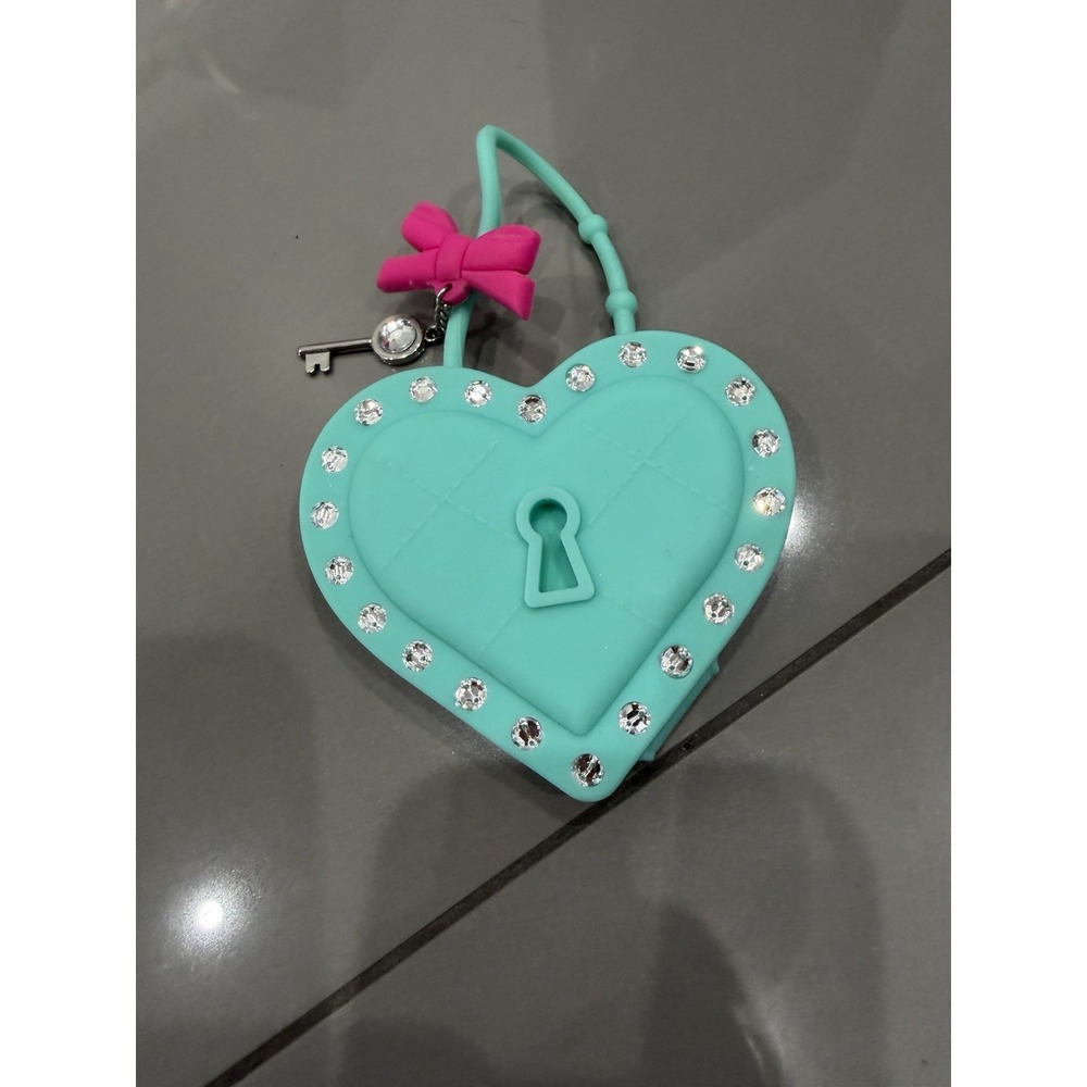 Bath & Body Works Hanging Heart Lock & Key Bling Bow Scentportable Holder